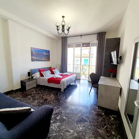 Grande Con Bagno Privato E Balcone